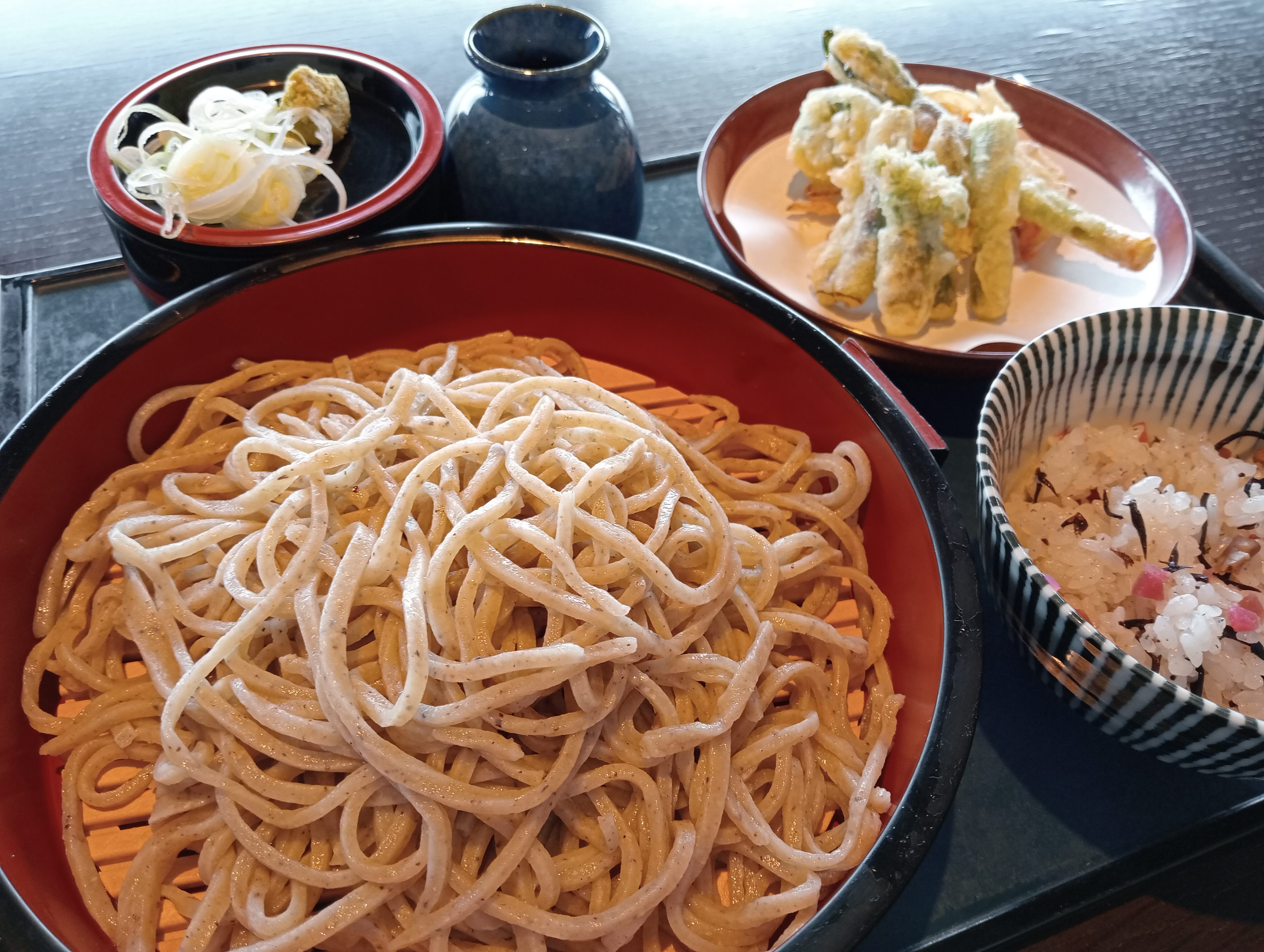 季節の天せいろ手打ち蕎麦・うどん